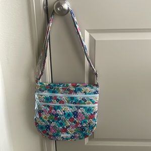 Vera Bradley Triple Zip Bag in Far Out Floral -Gently Used
